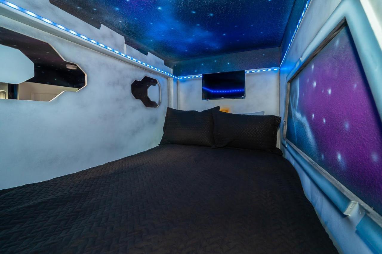 Epic Family Fun! Games & Theme Room, Pool - Encore Resort, Near Disney Орландо Екстериор снимка